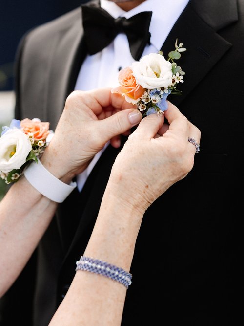 Winston-Salem-Wedding-Photographer_Intimate-Bar-Nola-Wedding_Katie-and-CJ_Winston-Salem-NC-38.jpg